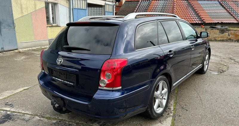 Toyota Avensis cena 9900 przebieg: 170000, rok produkcji 2007 z Wrocław małe 172